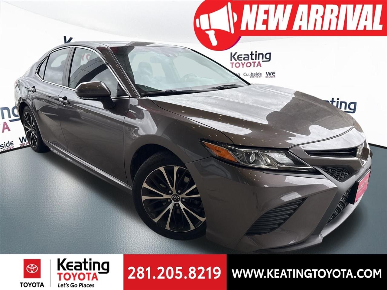 2020 Toyota Camry SE