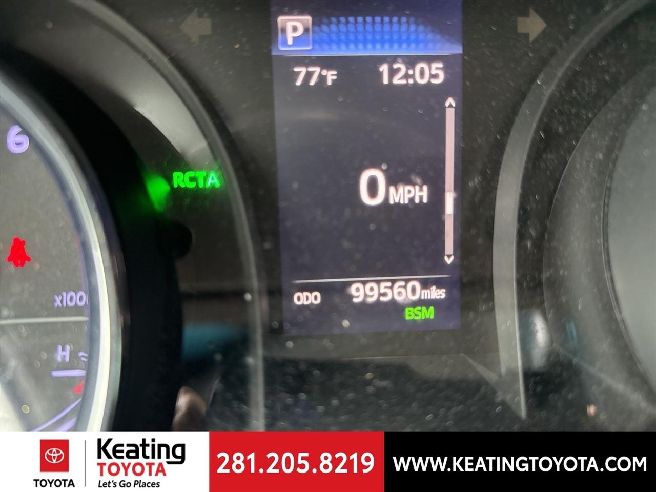 Toyota Camry SE 2020