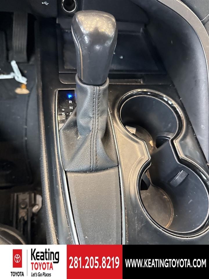 Toyota Camry SE 2020