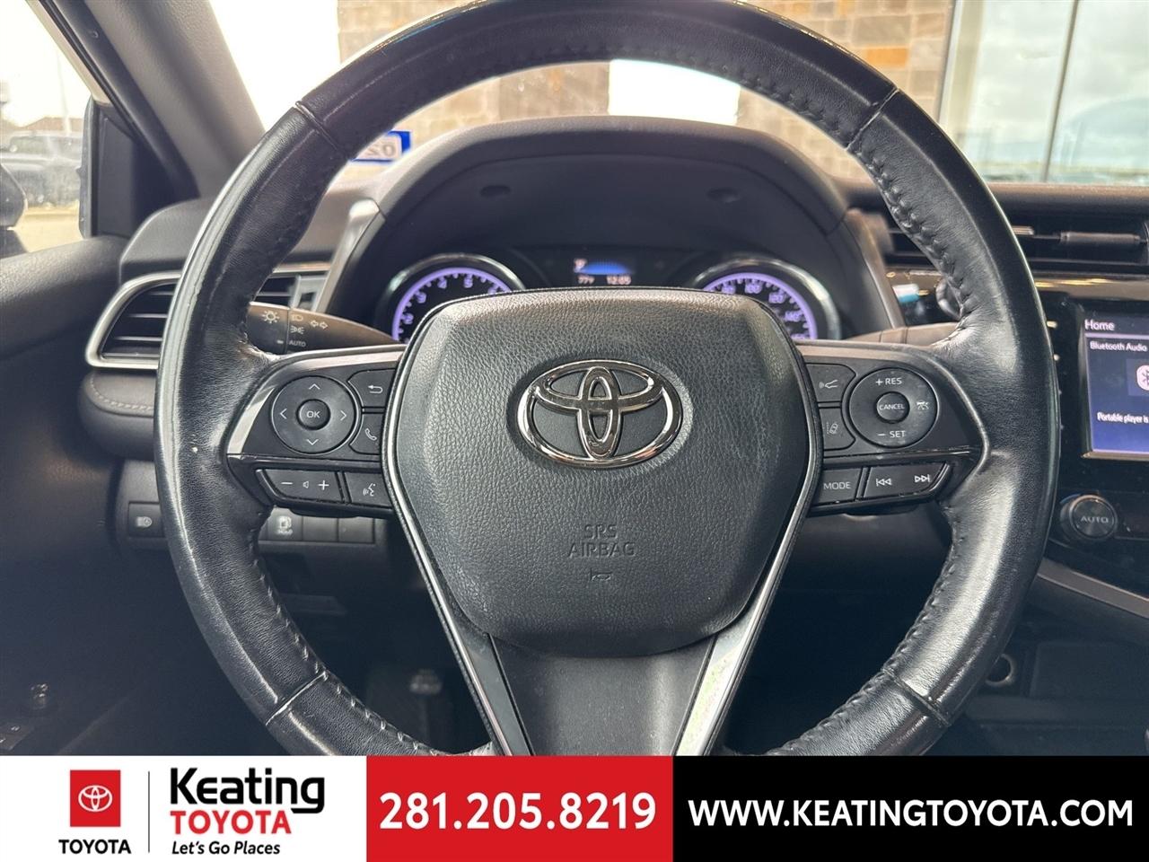 Toyota Camry SE 2020