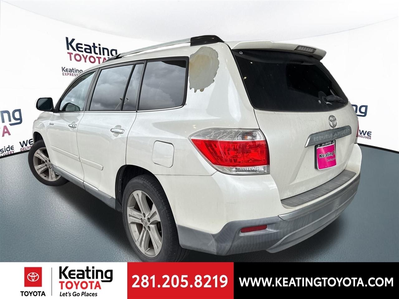 Toyota Highlander Limited 2WD 2011