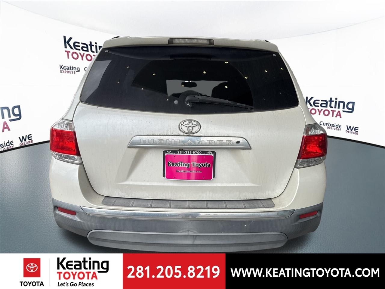 Toyota Highlander Limited 2WD 2011