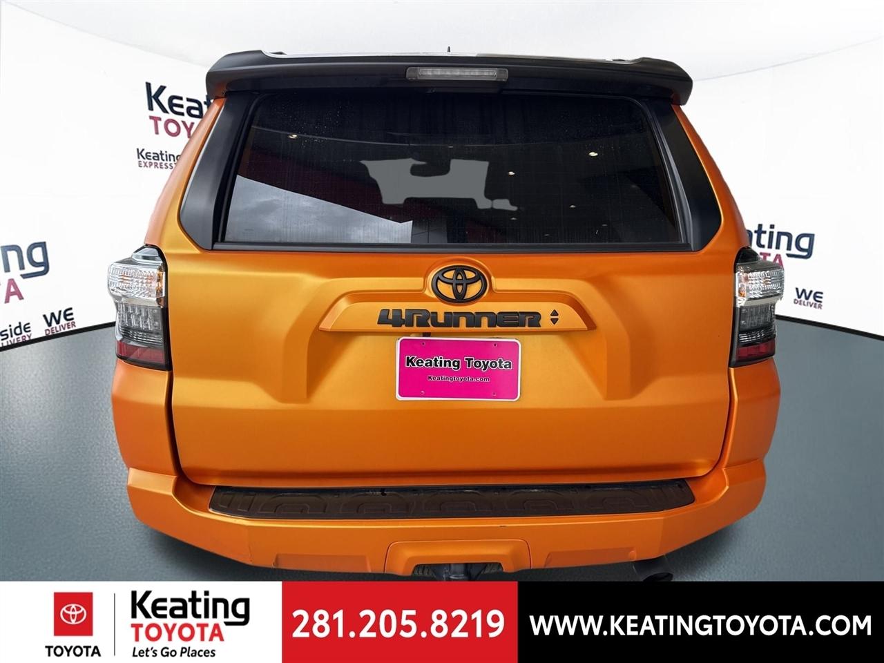 Toyota 4Runner SR5 Premium 4WD 2023