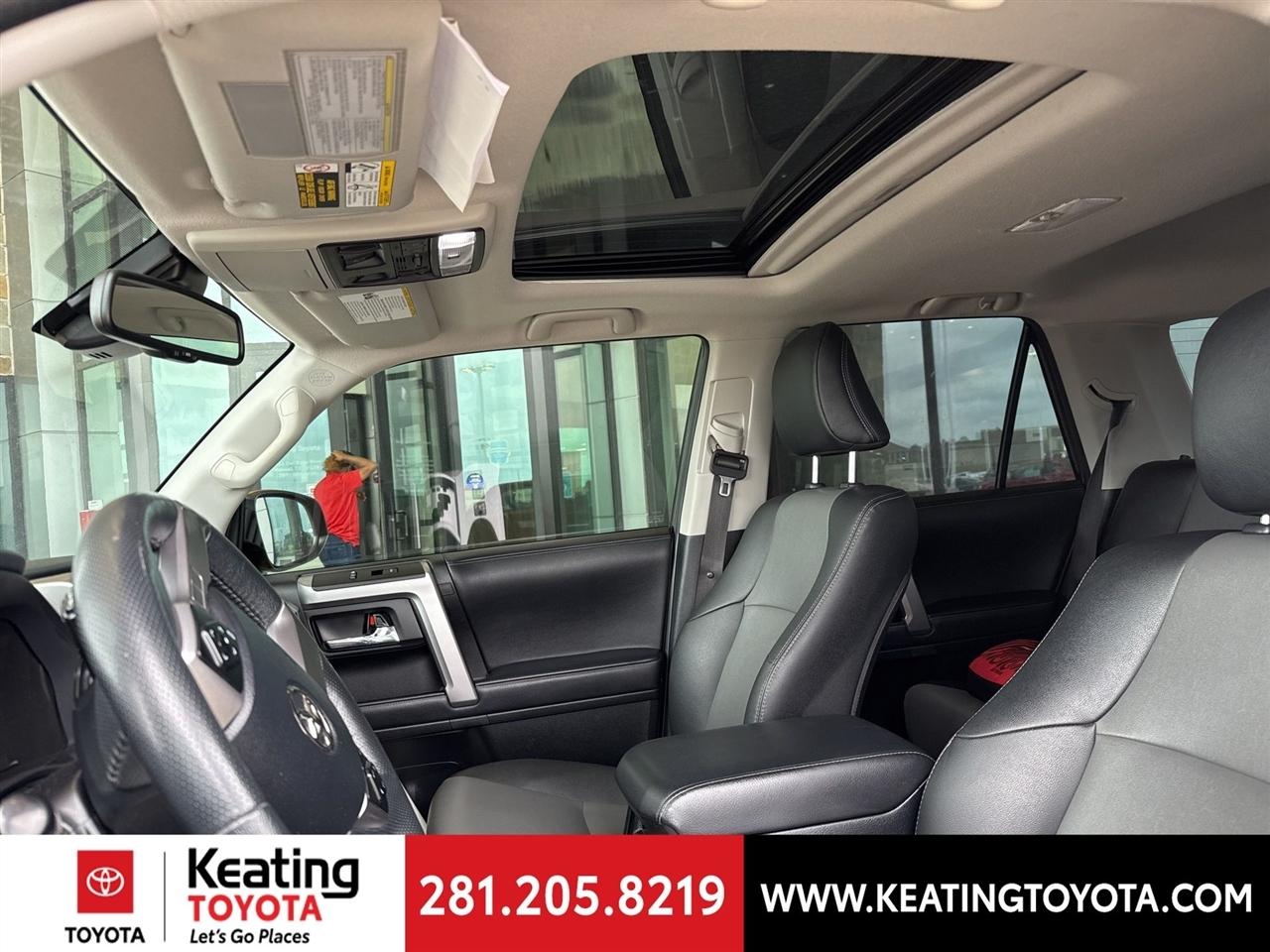 Toyota 4Runner SR5 Premium 4WD 2023