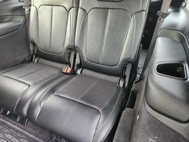 Jeep Grand Cherokee L Overland 4WD 2022