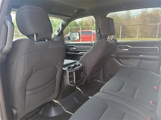 RAM 1500 Big Horn Crew Cab SWB 2WD 2022