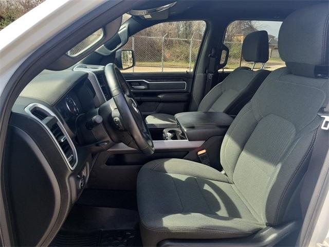 RAM 1500 Big Horn Crew Cab SWB 2WD 2022