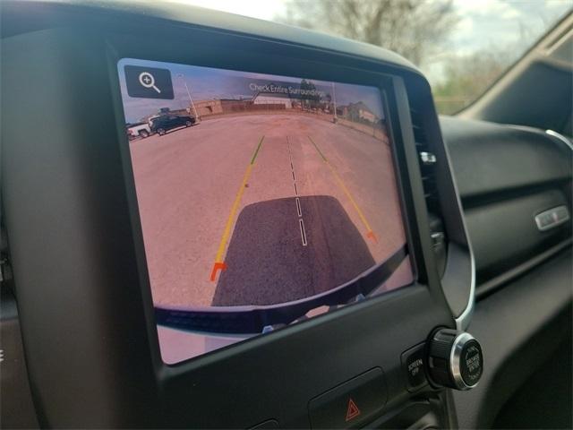 RAM 1500 Big Horn Crew Cab SWB 2WD 2022