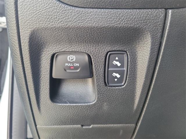 RAM 1500 Big Horn Crew Cab SWB 2WD 2022