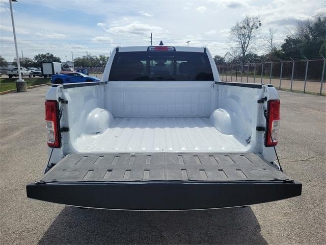 RAM 1500 Big Horn Crew Cab SWB 2WD 2022