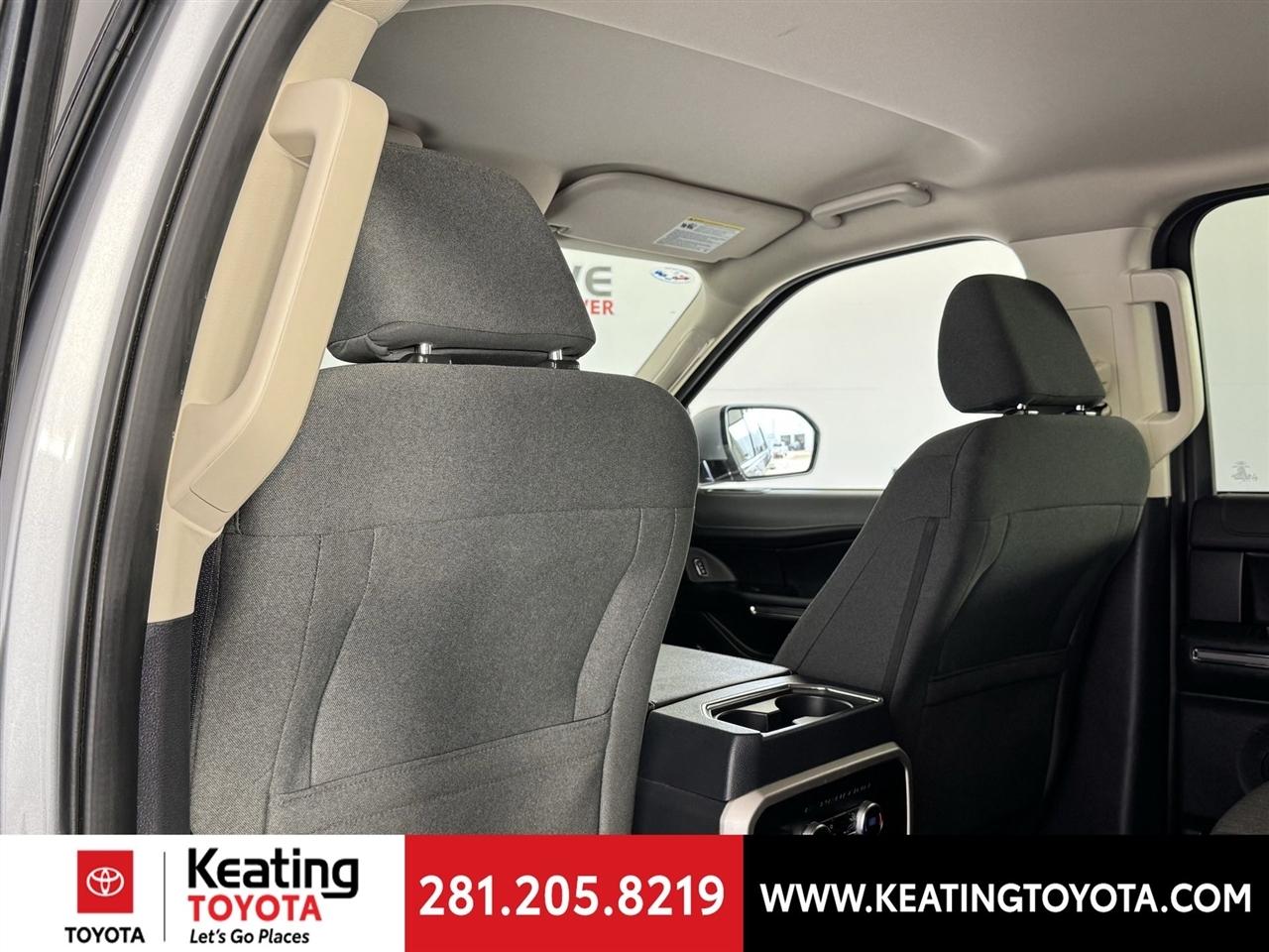 Ford Expedition XLT 4WD 2024