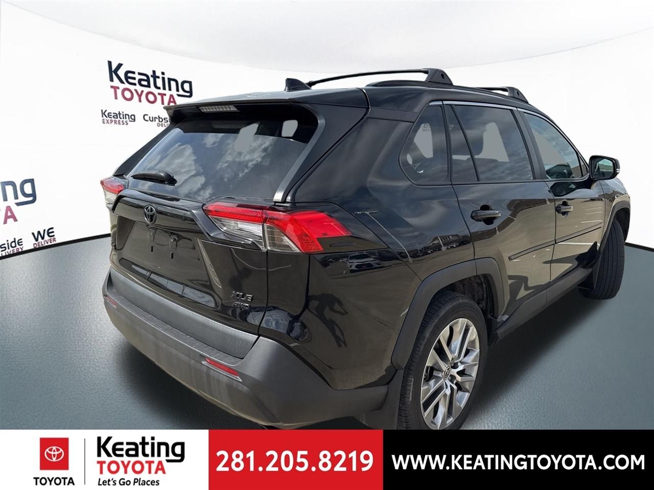 Toyota RAV4 XLE Premium AWD 2022