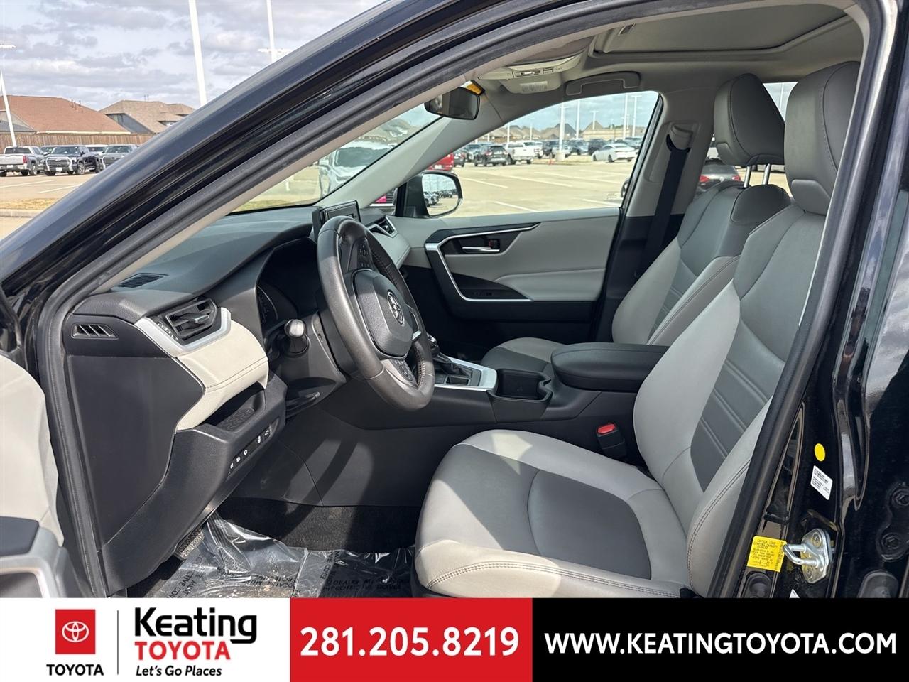 Toyota RAV4 XLE Premium AWD 2022