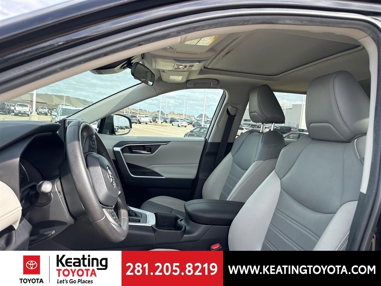 Toyota RAV4 XLE Premium AWD 2022