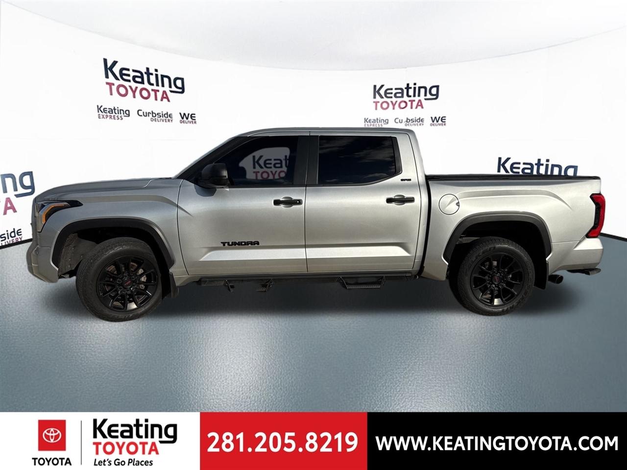 Toyota Tundra SR5 CrewMax 2WD 2024