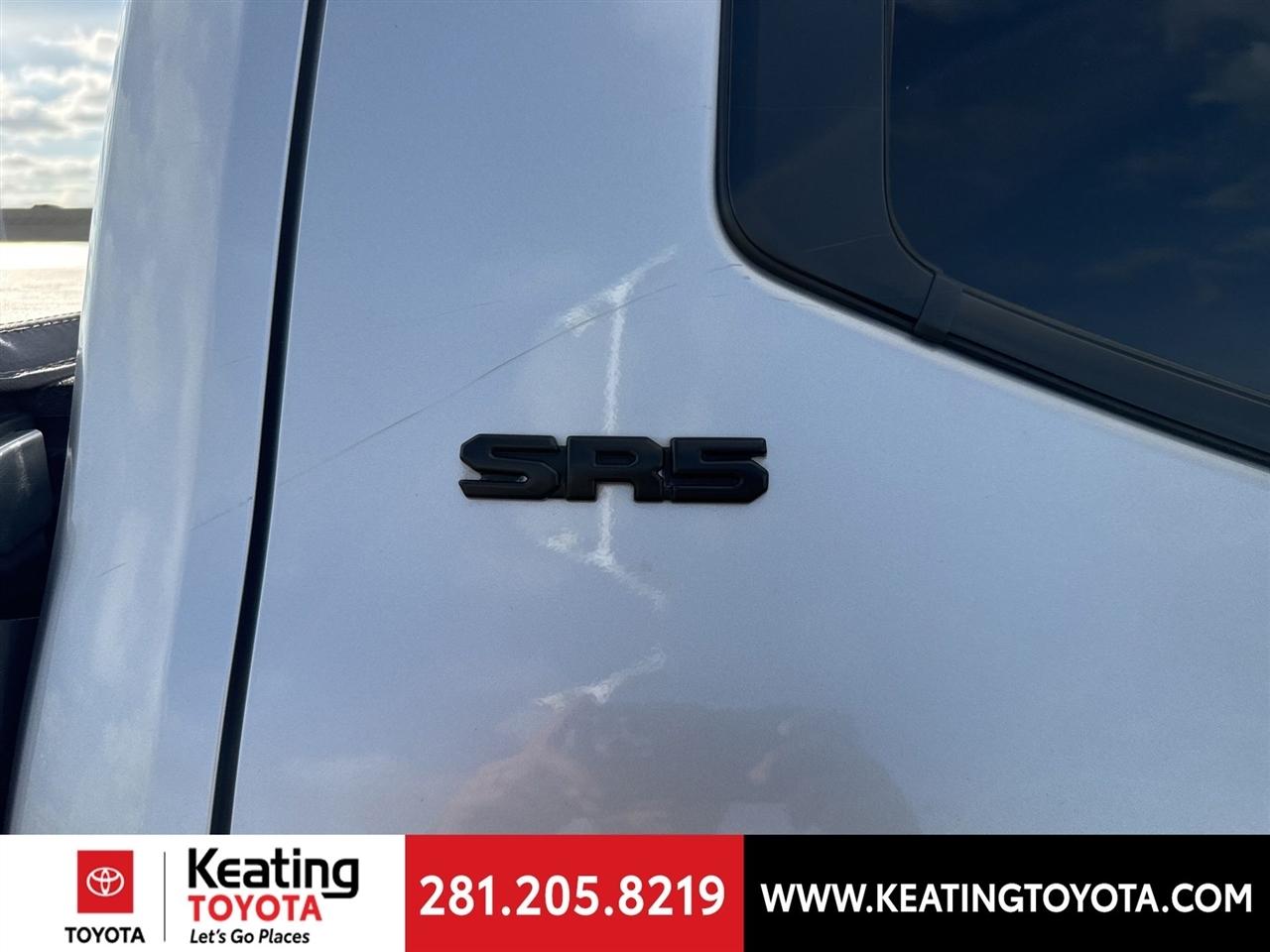 Toyota Tundra SR5 CrewMax 2WD 2024