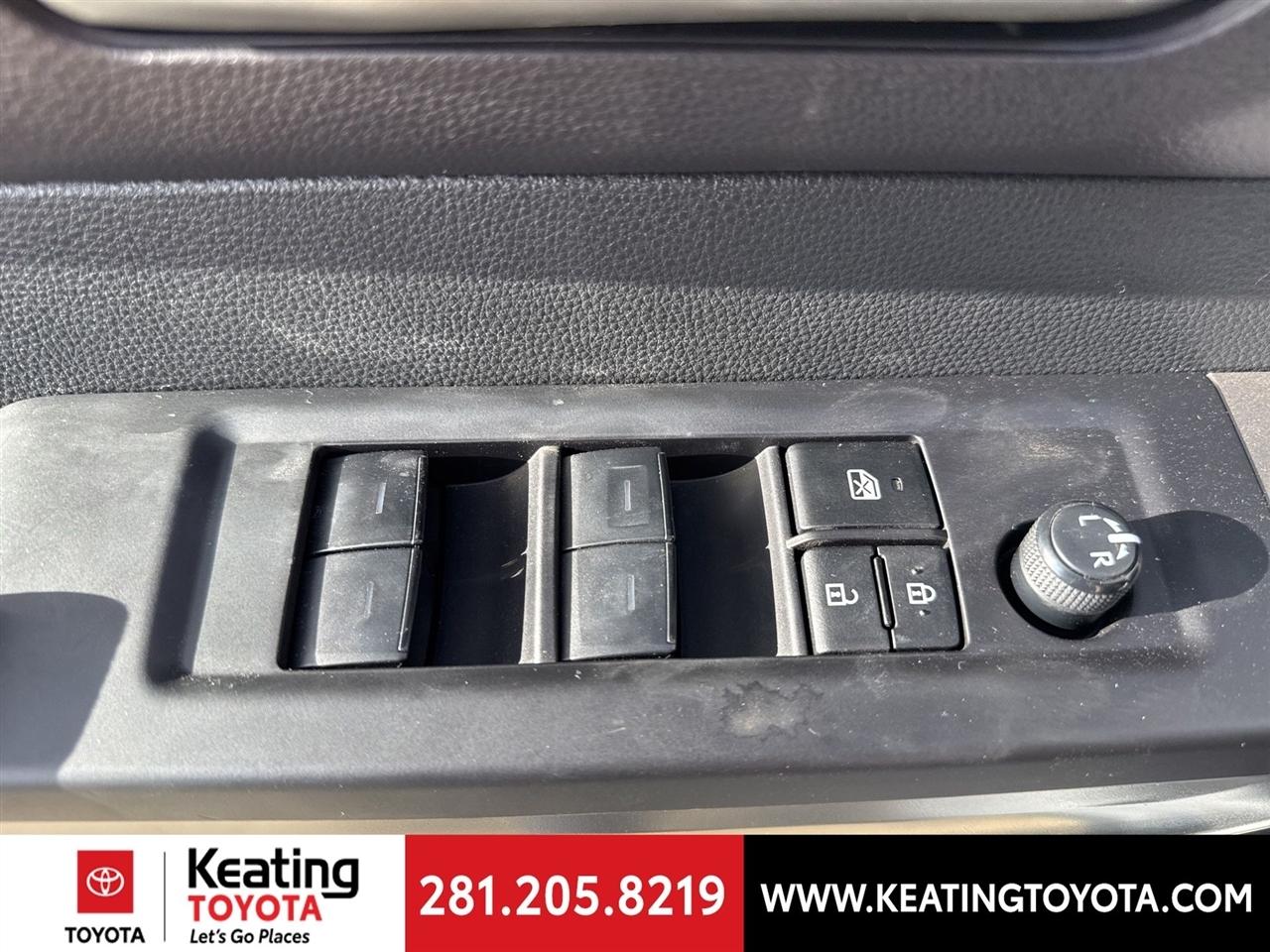 Toyota Tundra SR5 CrewMax 2WD 2024