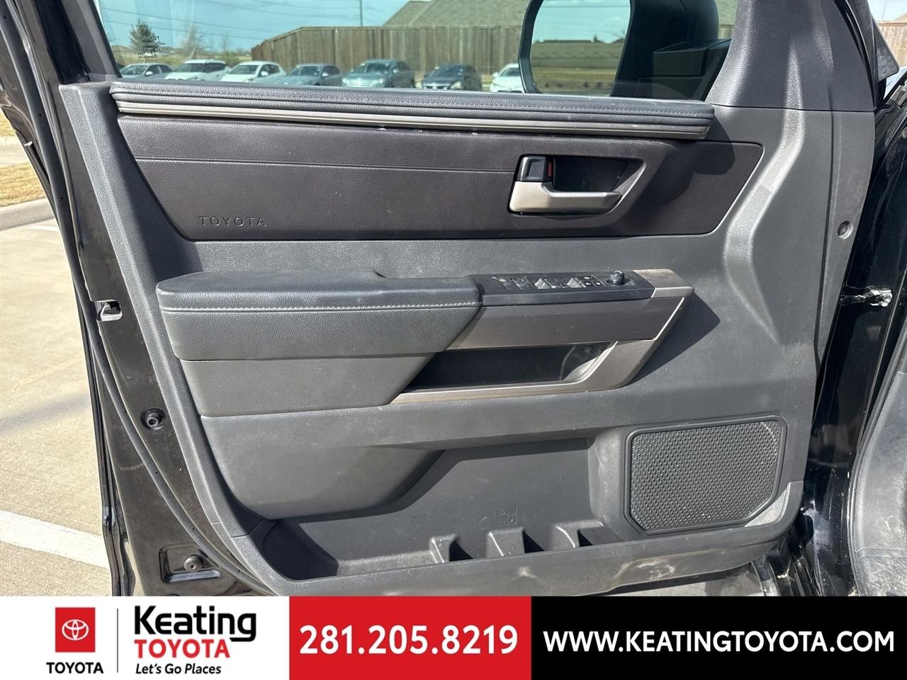 Toyota Tundra SR5 CrewMax 2WD 2025