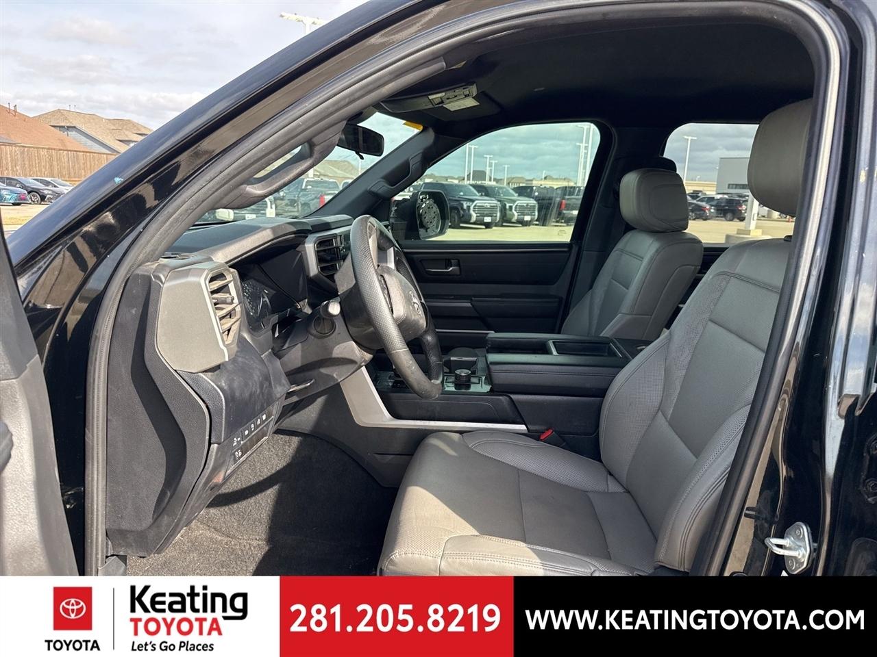 Toyota Tundra SR5 CrewMax 2WD 2025