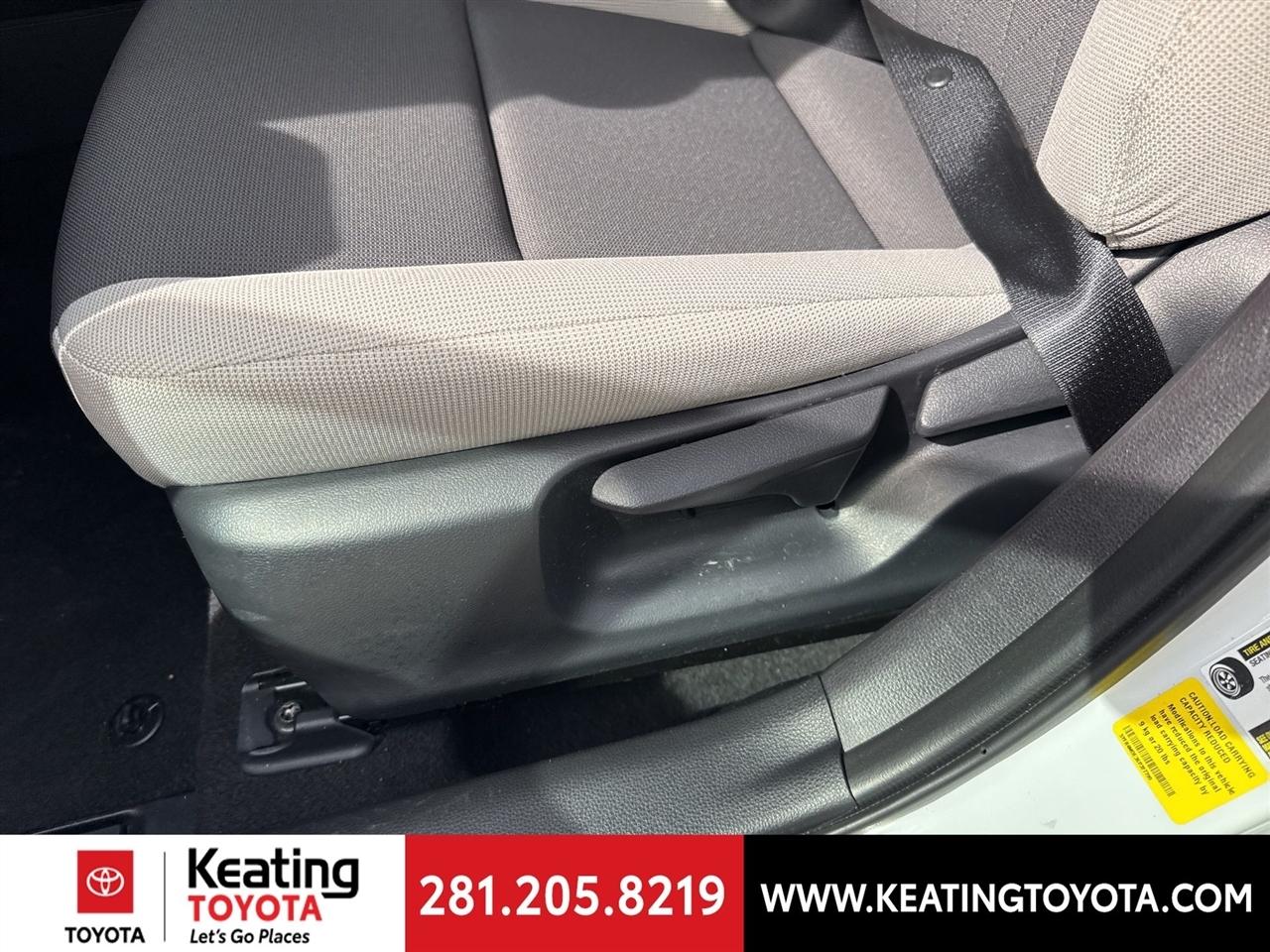 Toyota Corolla LE 2025