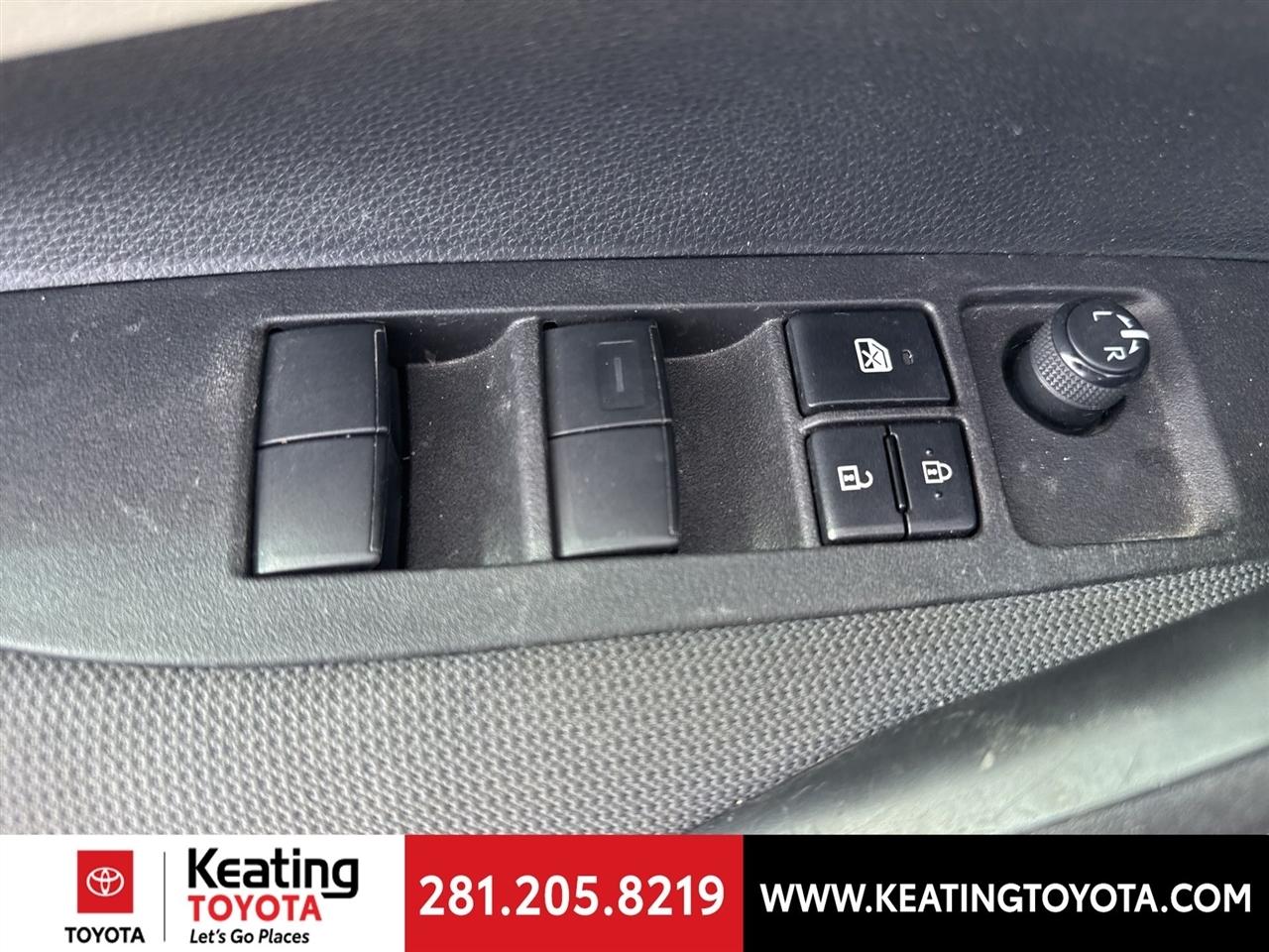 Toyota Corolla LE 2024