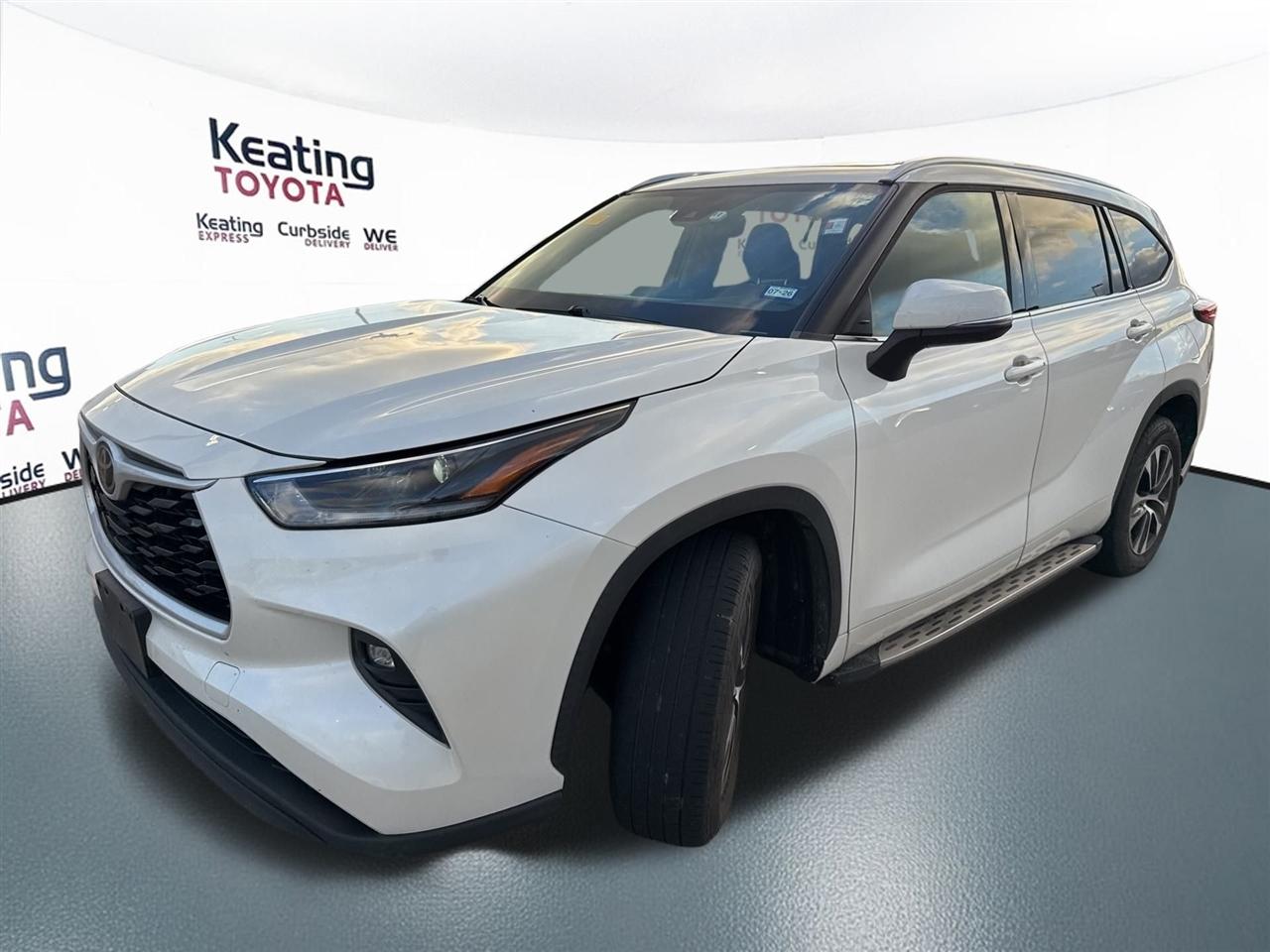 Toyota Highlander XLE FWD V6 2021