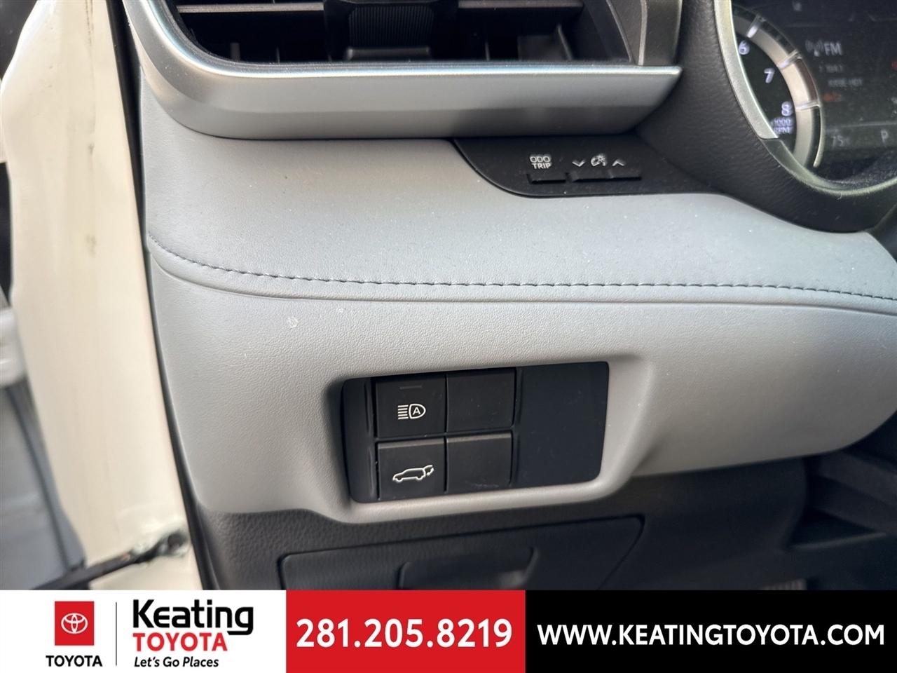 Toyota Highlander XLE FWD V6 2021