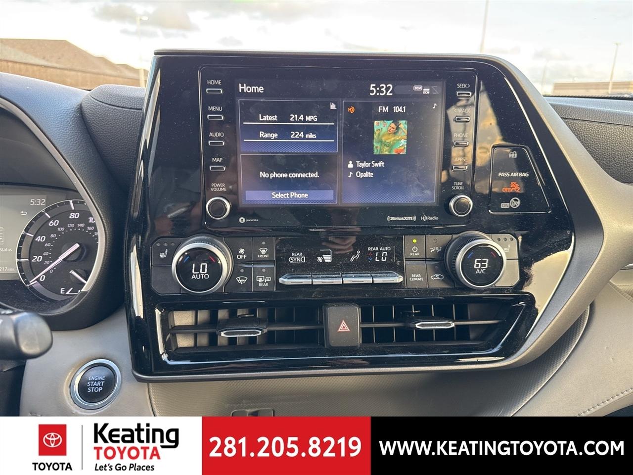 Toyota Highlander XLE FWD V6 2021