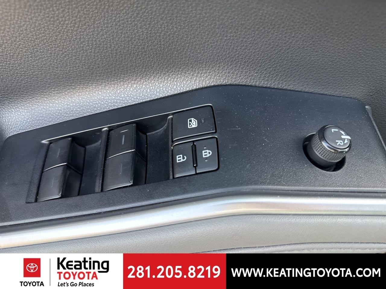 Toyota Highlander LE FWD V6 2022