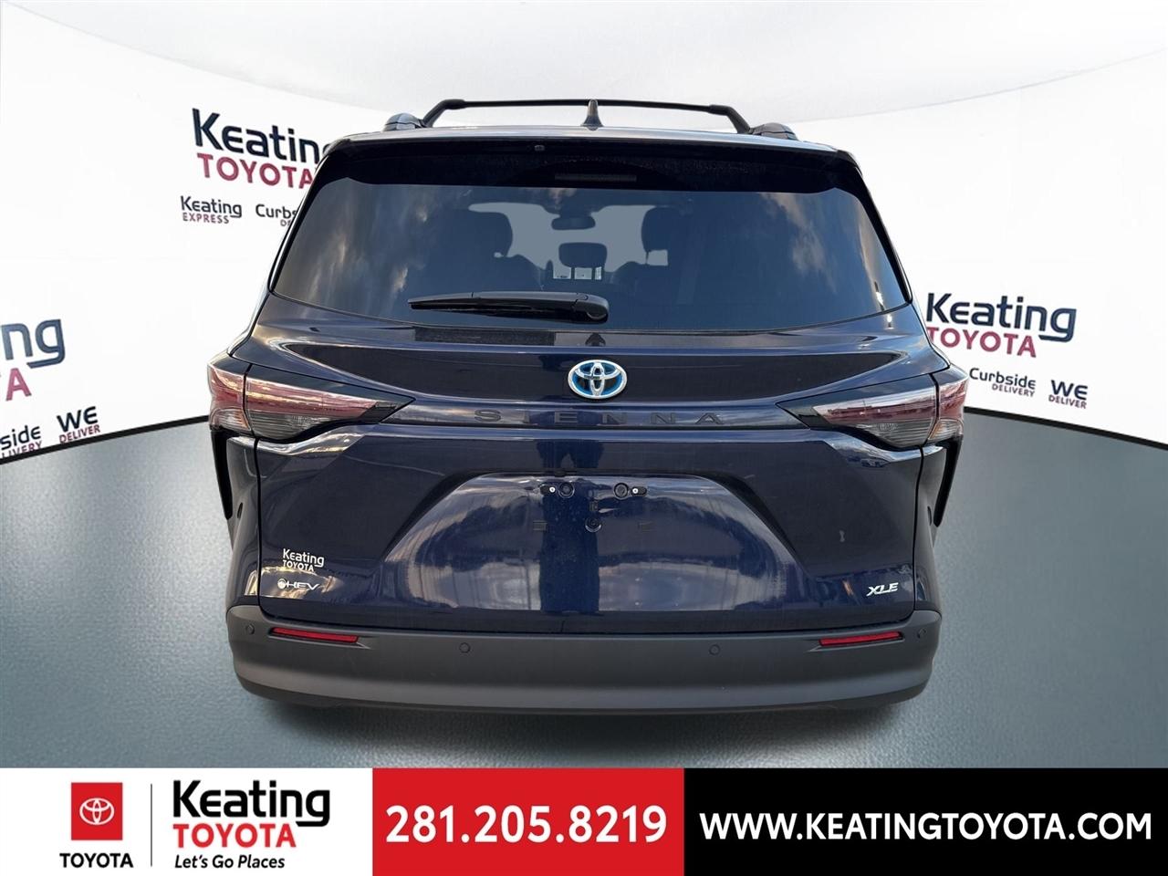 Toyota Sienna XLE 7-Passenger 2025