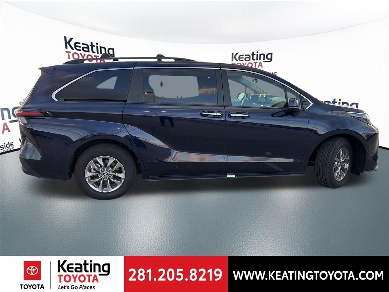 Toyota Sienna XLE 7-Passenger 2025