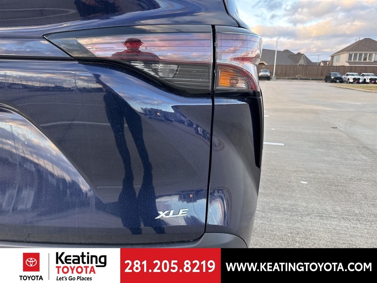 Toyota Sienna XLE 7-Passenger 2025