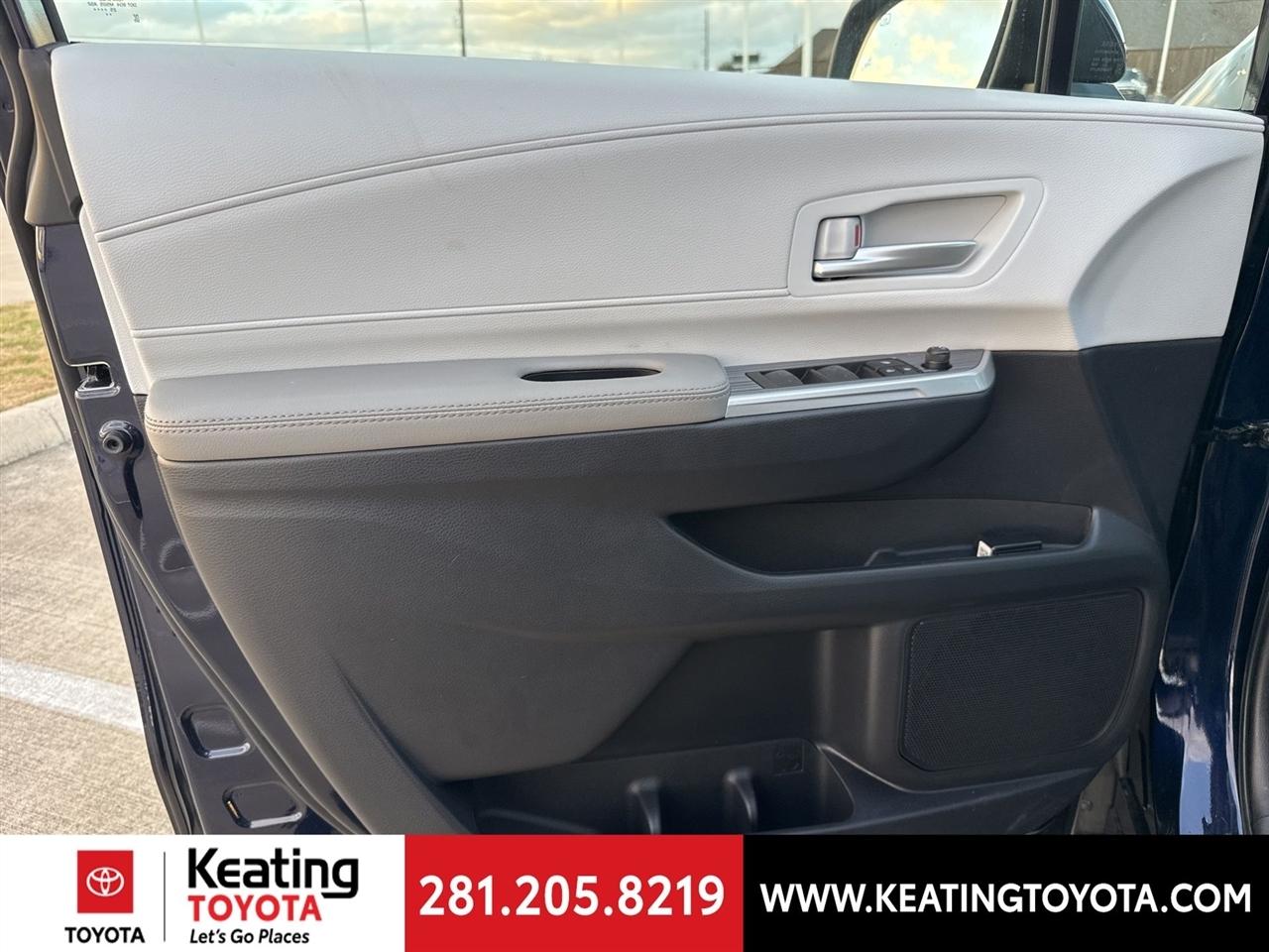 Toyota Sienna XLE 7-Passenger 2025