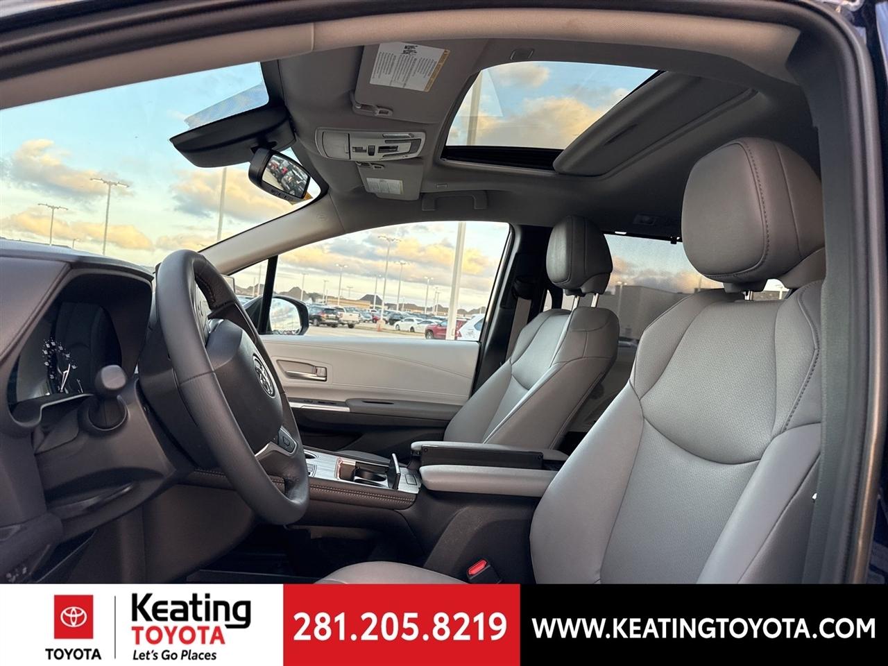 Toyota Sienna XLE 7-Passenger 2025