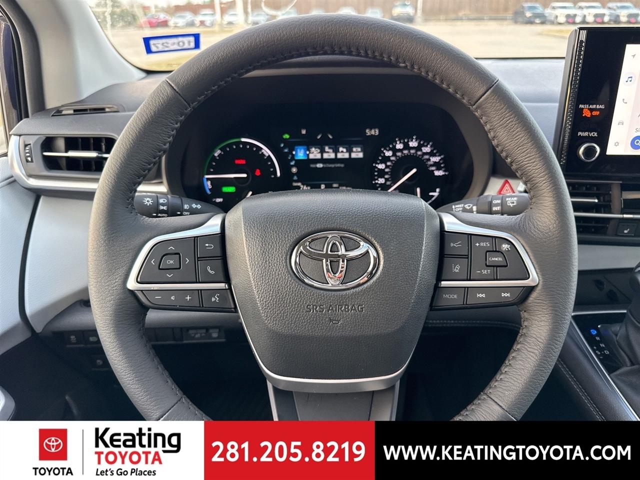 Toyota Sienna XLE 7-Passenger 2025