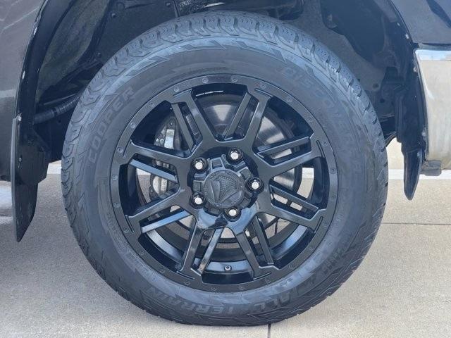 Toyota Tundra SR5 5.7L V8 CrewMax 4WD 2019