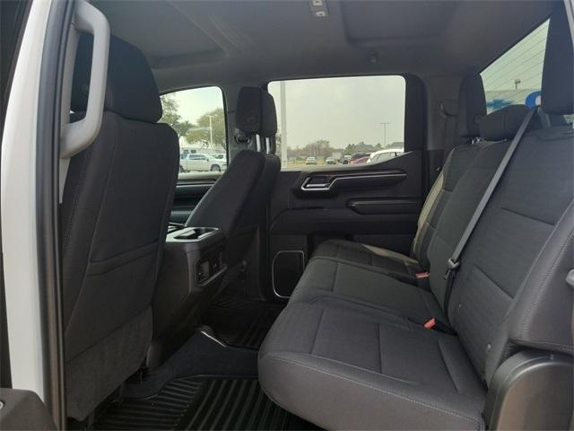 Chevrolet Silverado 1500 LT Crew Cab 2WD 2025