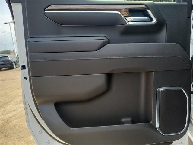 Chevrolet Silverado 1500 LT Crew Cab 2WD 2025