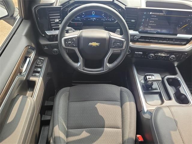 Chevrolet Silverado 1500 LT Crew Cab 2WD 2025