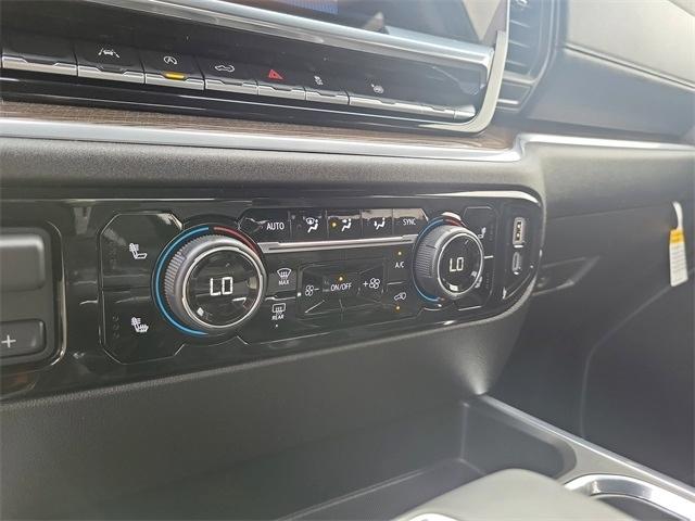 Chevrolet Silverado 1500 LT Crew Cab 2WD 2025