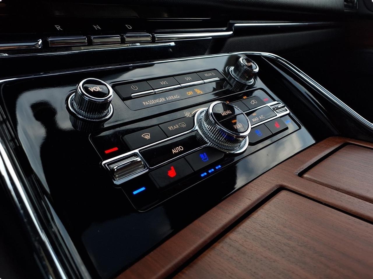 Lincoln Navigator L Premiere Fleet 2024