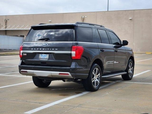 Ford Expedition XLT 2022