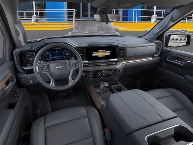 Chevrolet Silverado 1500 LT Crew Cab 4WD 2026