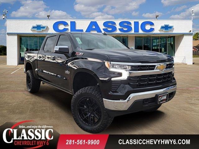 Chevrolet Silverado 1500 LT Crew Cab 4WD 2026