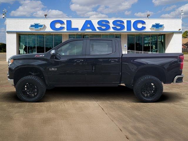 Chevrolet Silverado 1500 LT Crew Cab 4WD 2026