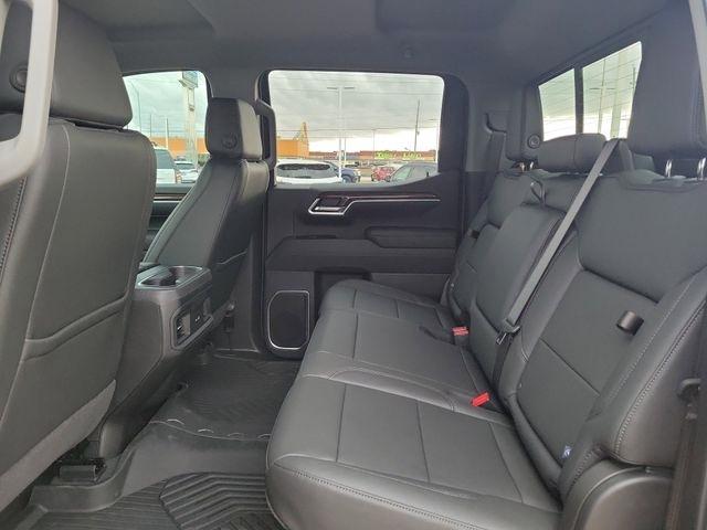 Chevrolet Silverado 1500 LT Crew Cab 4WD 2026