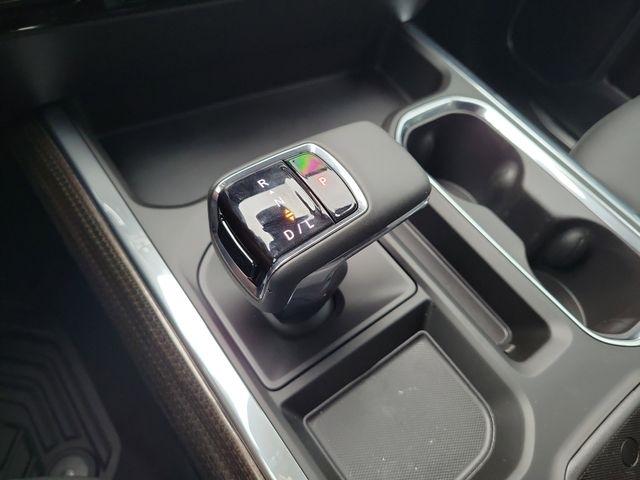 Chevrolet Silverado 1500 LT Crew Cab 4WD 2026