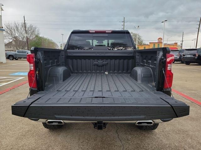 Chevrolet Silverado 1500 LT Crew Cab 4WD 2026