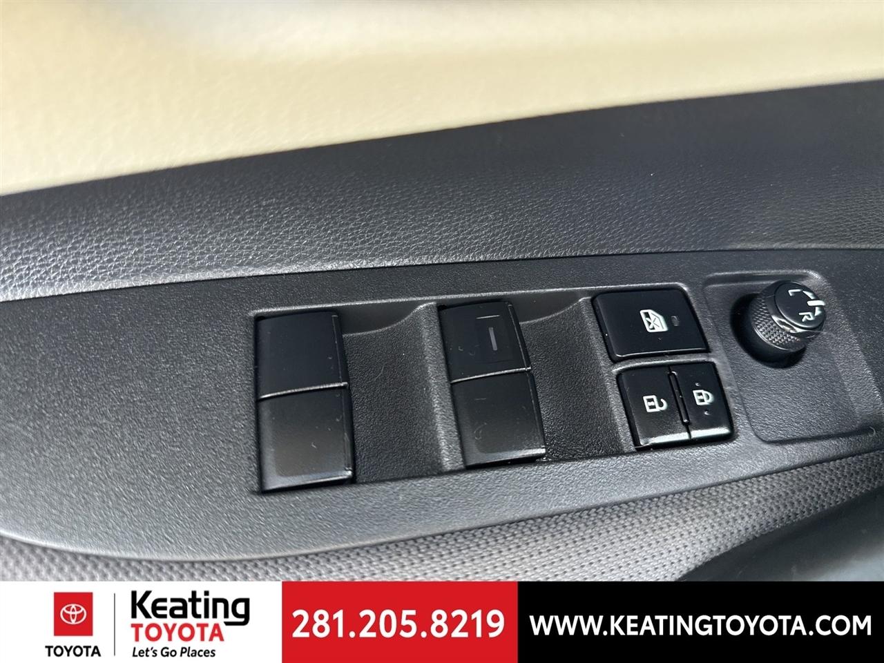 Toyota Corolla SE Hatchback 2020