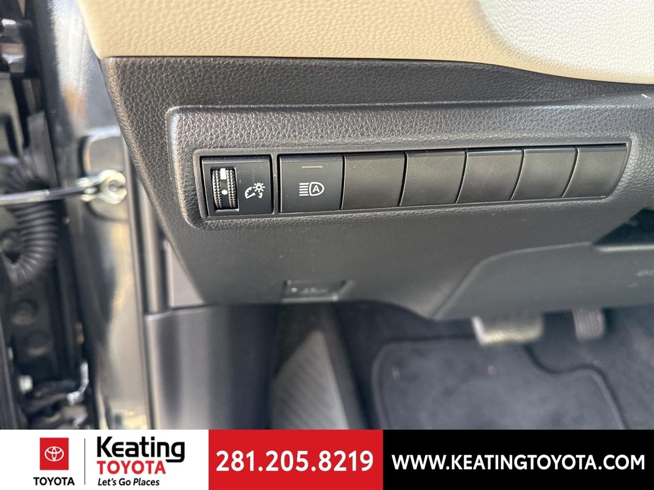 Toyota Corolla SE Hatchback 2020